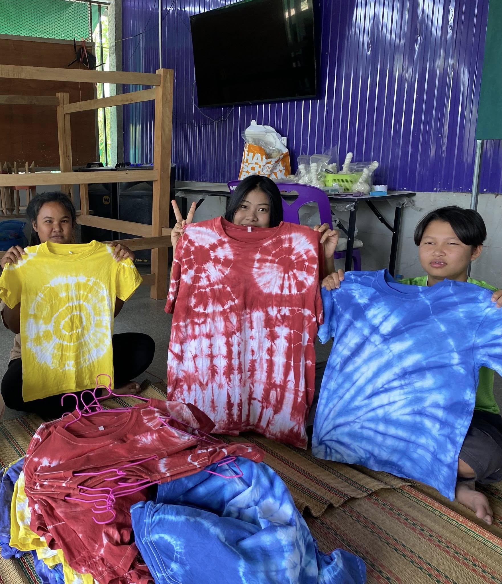 ผ้าฝ้ายย้อมธรรมชาติ