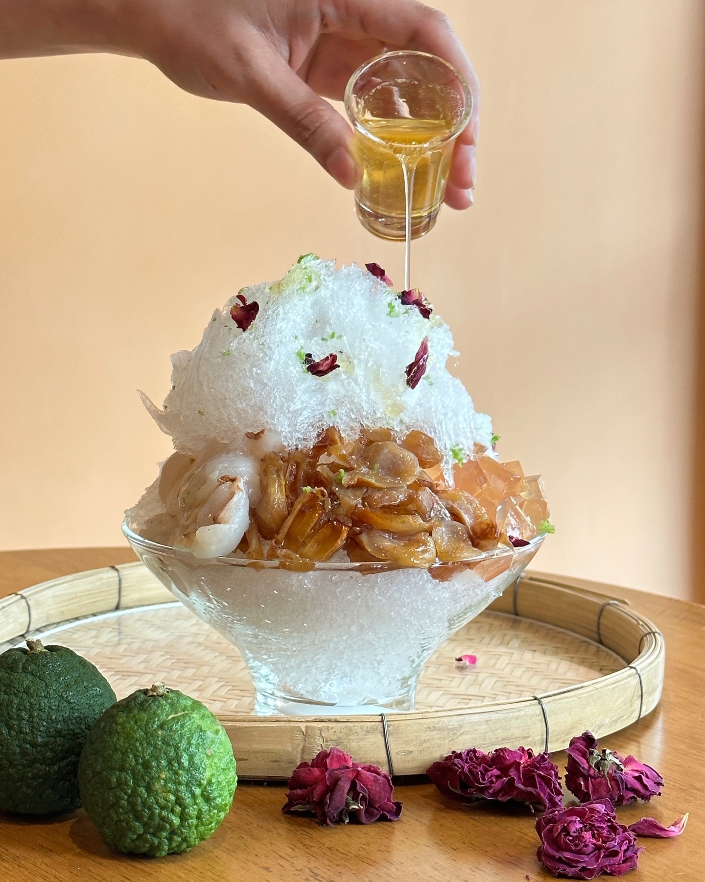 สวีท ลิ้นจี่ โรส ฮันนี่